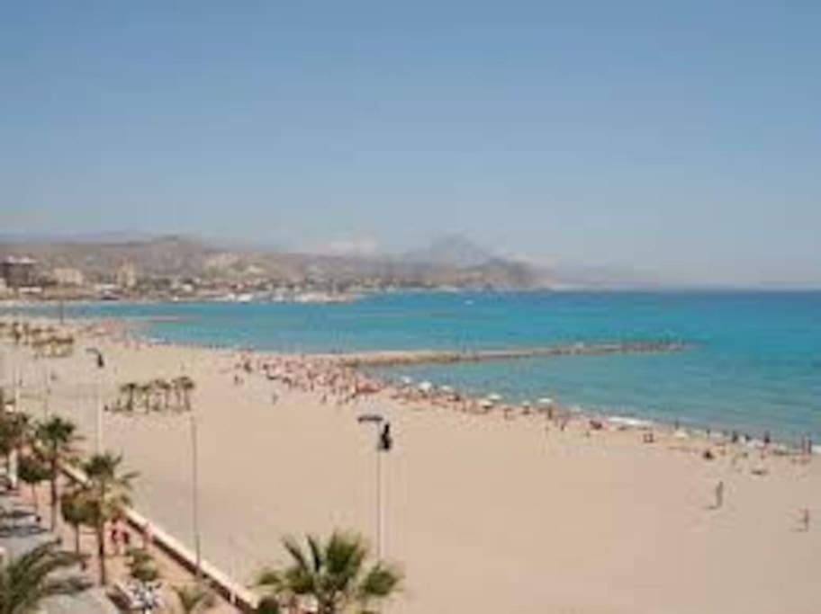 A 1 Minuto De La Playa Del Campello Apartment Ngoại thất bức ảnh